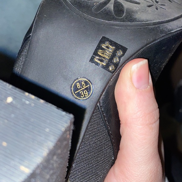 Peep toe boots with heel - Picture 4 of 5